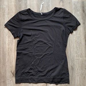 Lululemon shirt